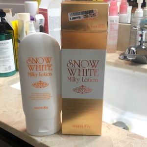 Secret keys snow white milky lotion